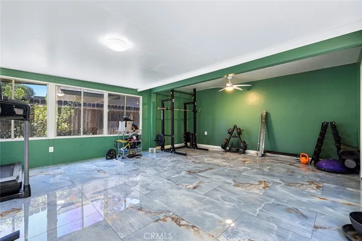 2183 E Fallbrook Avenue, Fresno, California 93720