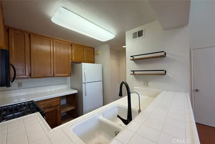 1445 Brett 319, San Pedro, California 90732