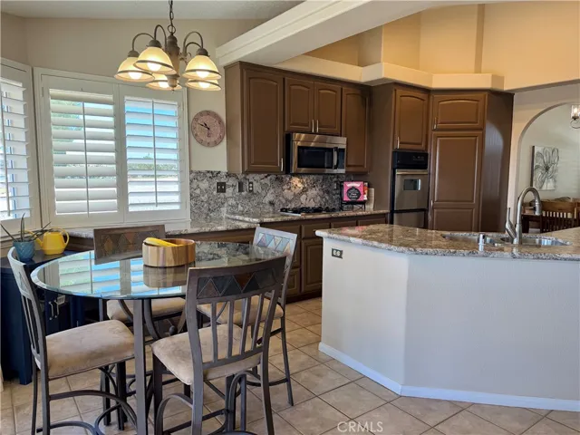8535 Alta Mesa Road, Hesperia, California 92344