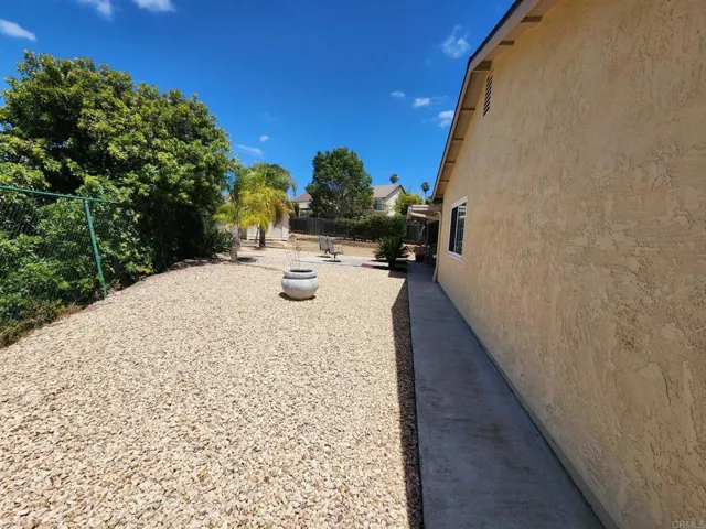 11815 Elkins, San Diego, California 92126