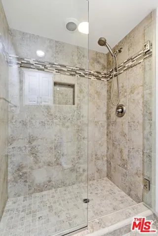 11838 Kiowa Avenue 203, Los Angeles, California 90049