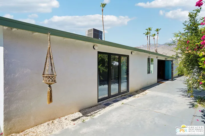 3864 E Calle San Raphael, Palm Springs, California 92264