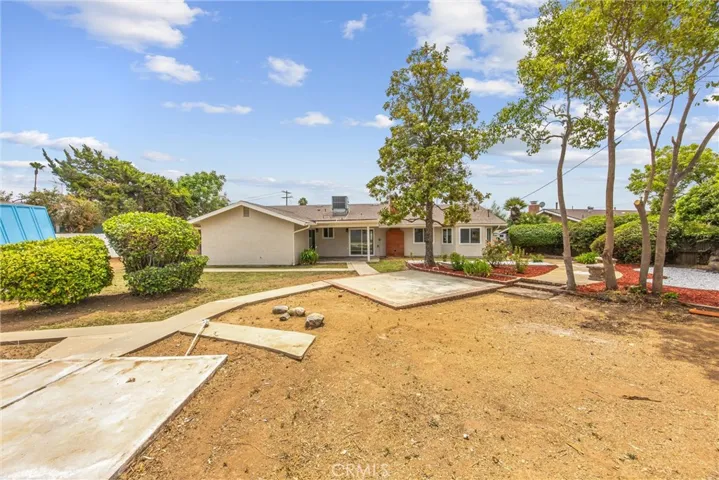 318 Sandalwood Drive, Calimesa, California 92320