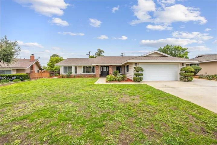 318 Sandalwood Drive, Calimesa, California 92320
