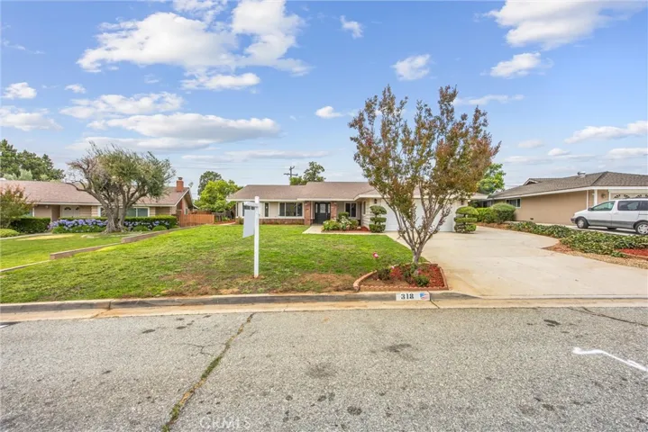 318 Sandalwood Drive, Calimesa, California 92320