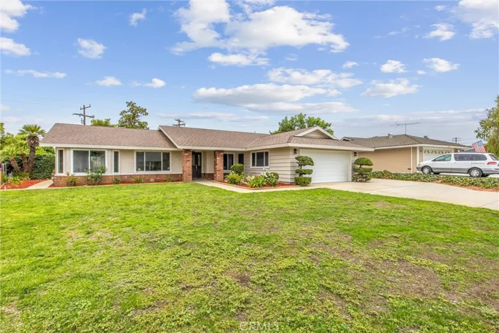 318 Sandalwood Drive, Calimesa, California 92320