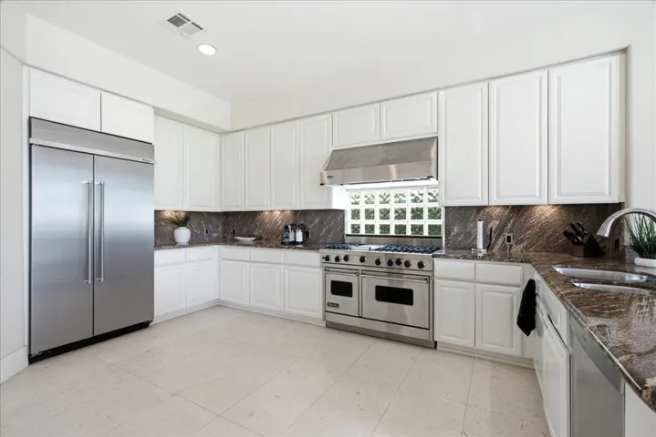 10-78905 Mission Dr W -28