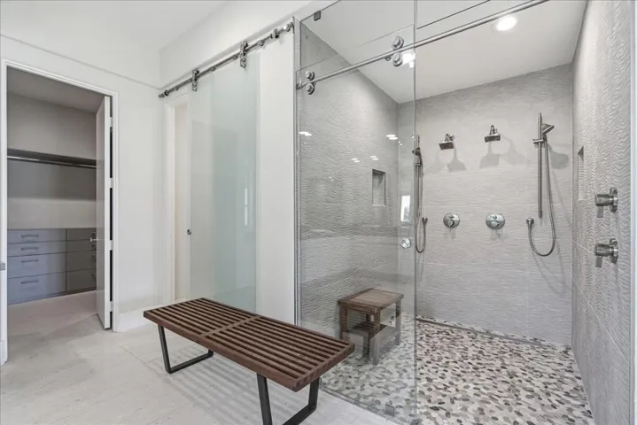 19-78905 Mission Dr W -31