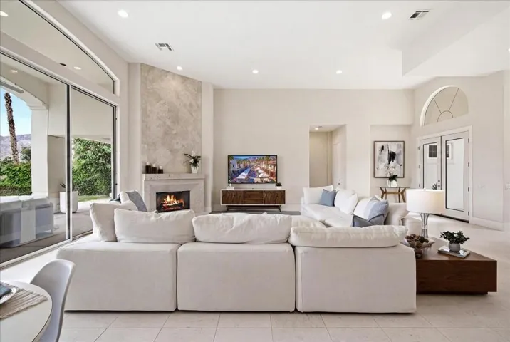 04-78905 Mission Dr W -3