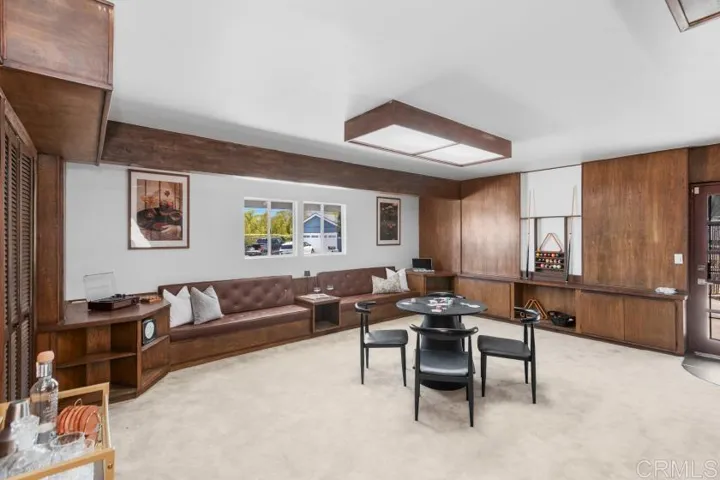 667 Crescent Lane, Vista, California 92084