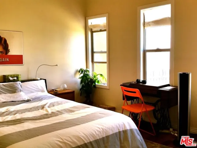 605 1/2 Tularosa Drive, Los Angeles, California 90026