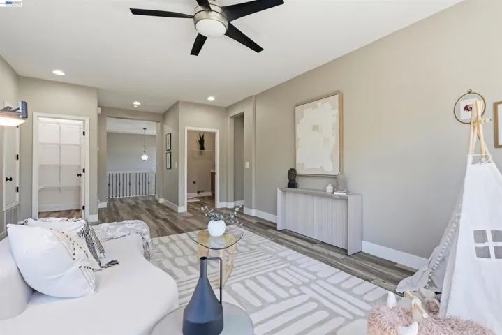 Upstairs family room to stairs