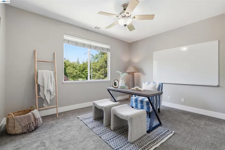 Bedroom 2 or office