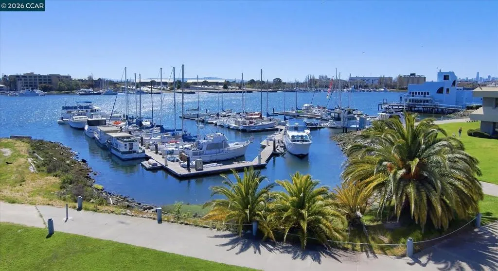 1 W Embarcadero 354, Oakland, California 94607 — photo 5