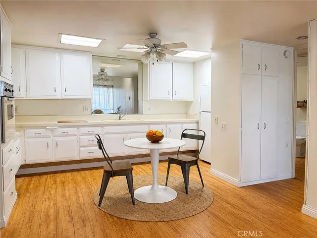 1470 Northwood Road M10-243d, Seal Beach, California 90740