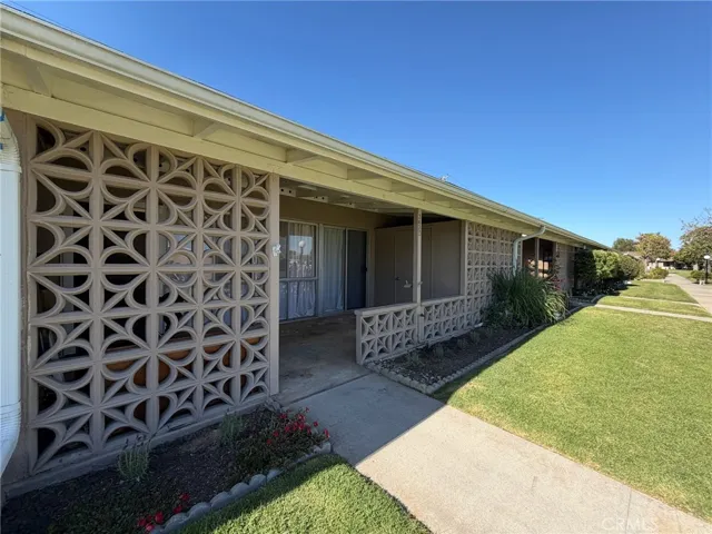 1470 Northwood Road M10-243d, Seal Beach, California 90740