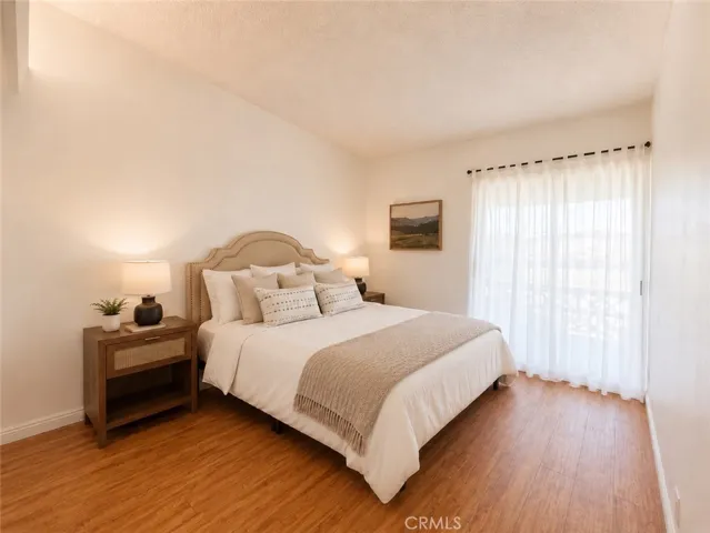 1470 Northwood Road M10-243d, Seal Beach, California 90740