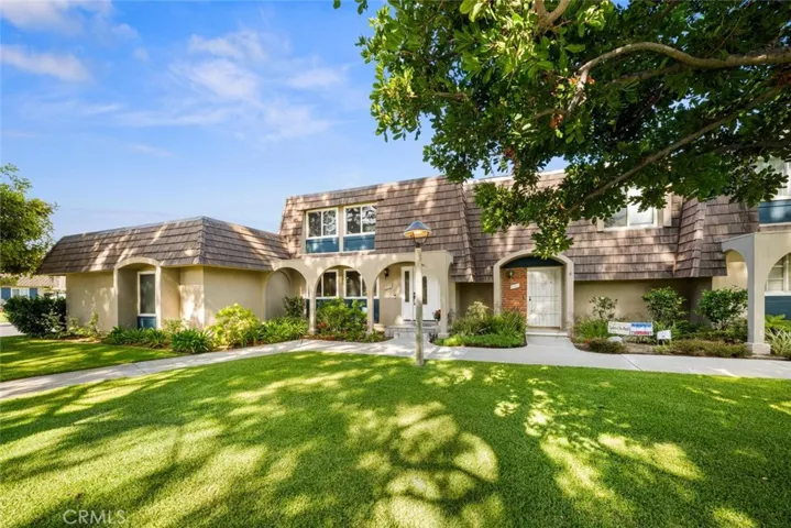 4163 Larwin, Cypress, California 90630