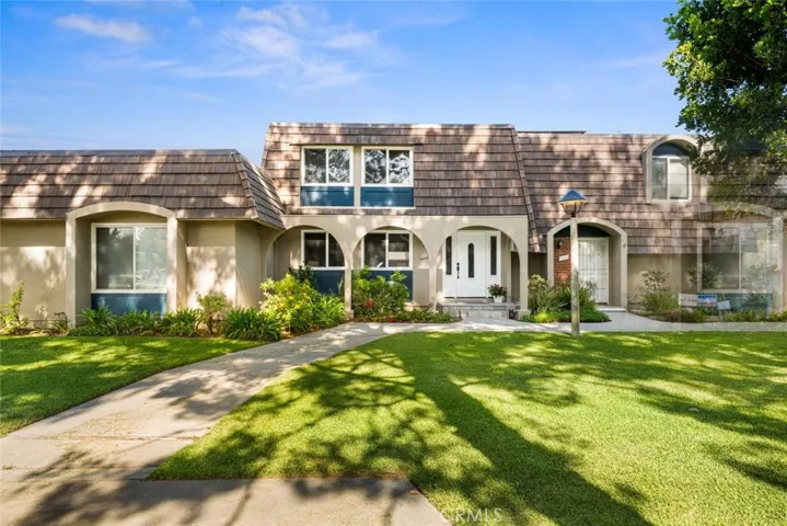 4163 Larwin, Cypress, California 90630