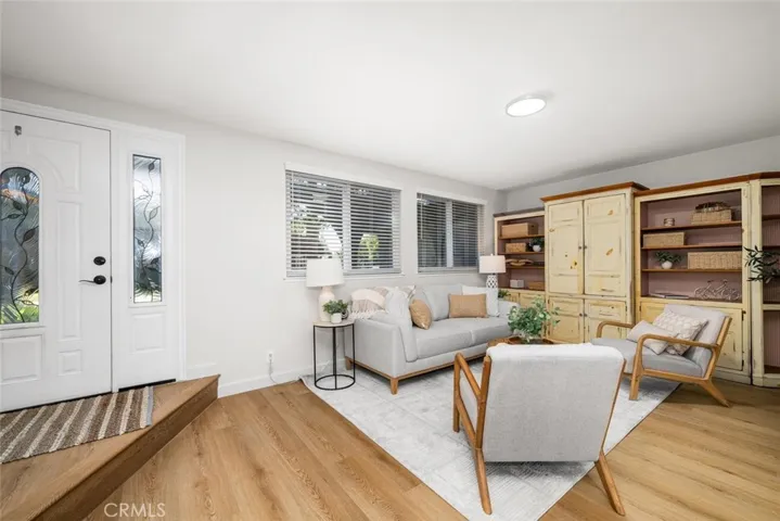 4163 Larwin, Cypress, California 90630