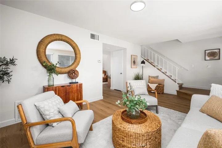 4163 Larwin, Cypress, California 90630