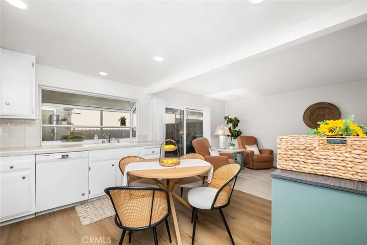 4163 Larwin, Cypress, California 90630