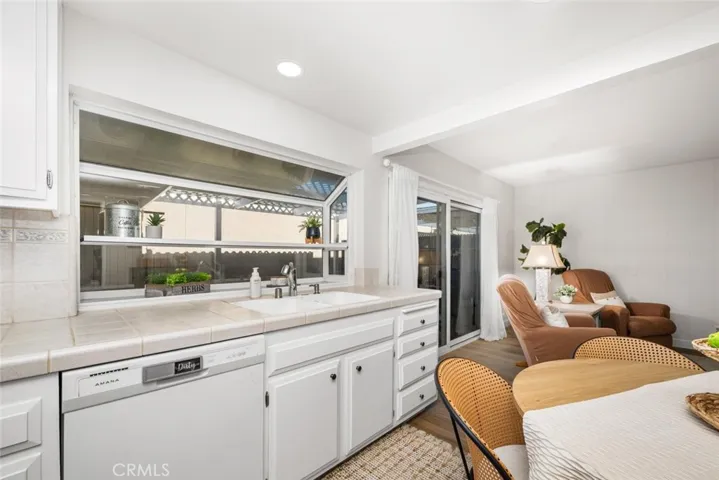 4163 Larwin, Cypress, California 90630