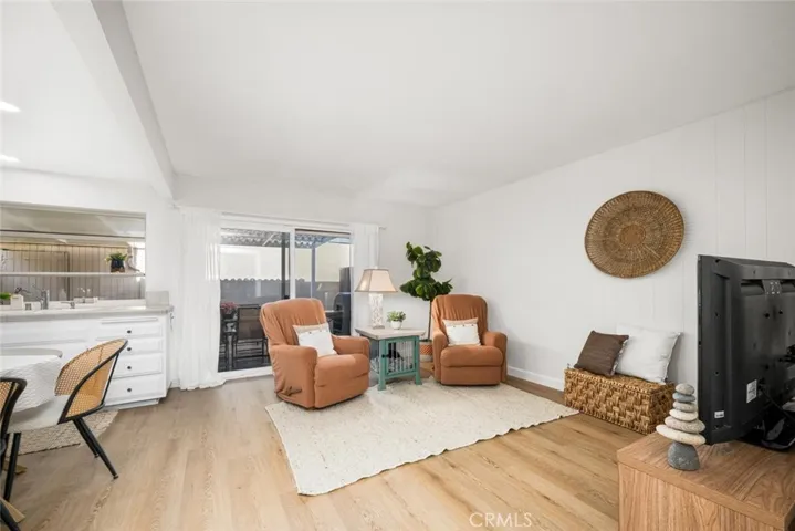 4163 Larwin, Cypress, California 90630