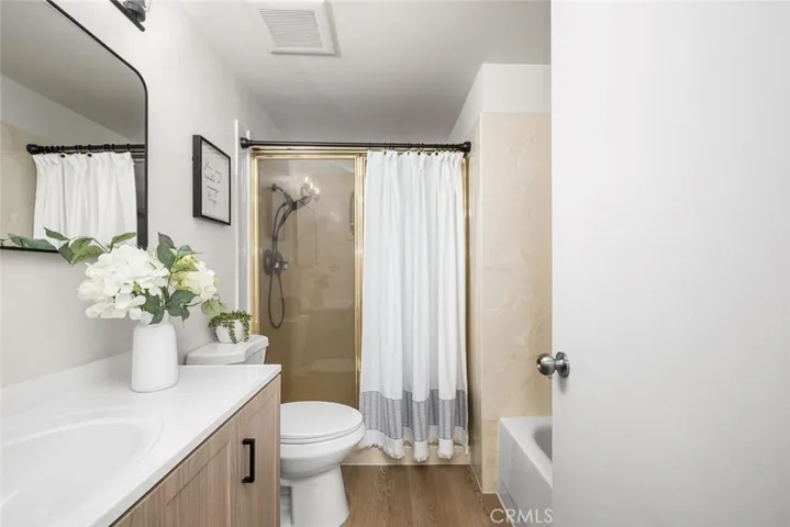 4163 Larwin, Cypress, California 90630