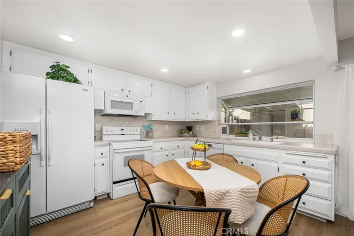 4163 Larwin, Cypress, California 90630