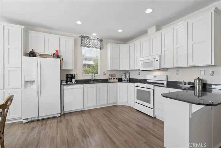 1247 Camino Del Robles 24, Atascadero, California 93422