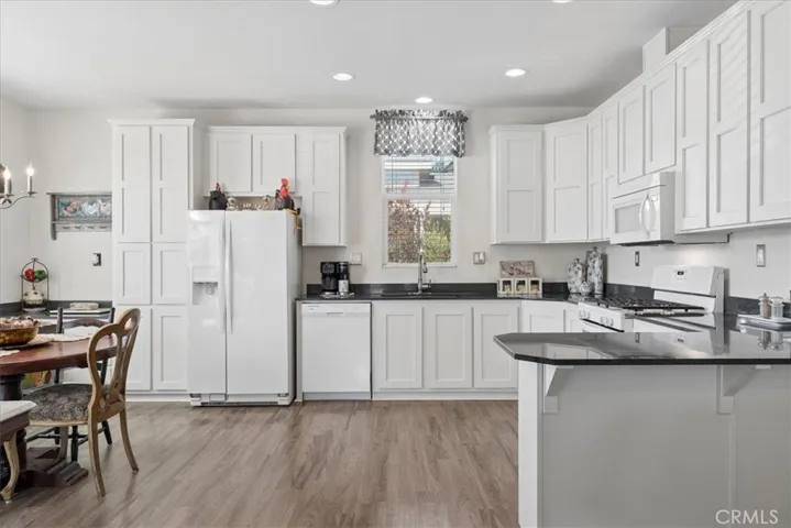 1247 Camino Del Robles 24, Atascadero, California 93422