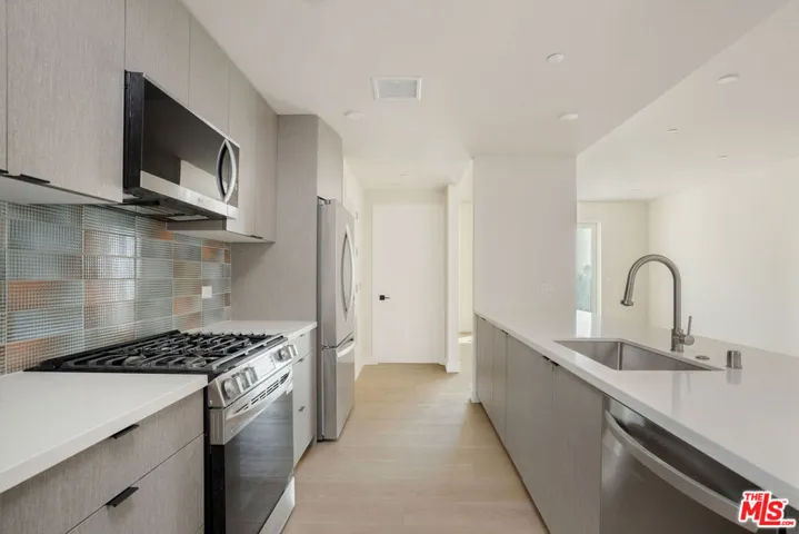 5320 Cartwright Avenue Ph508, North Hollywood, California 91601