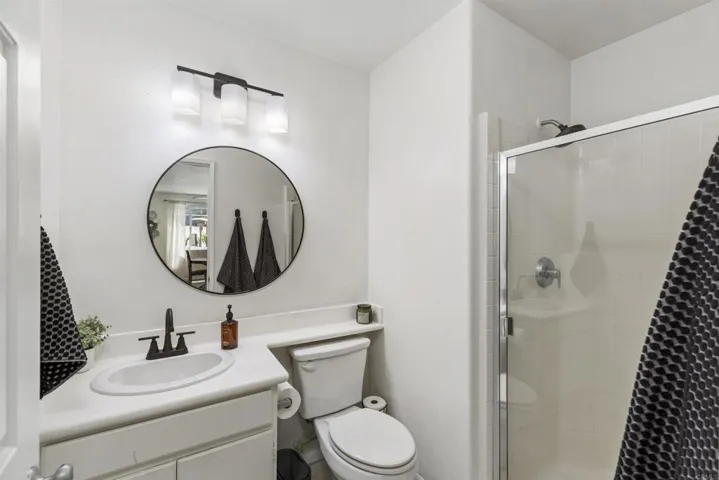 Bathroom 1- 1st Floor