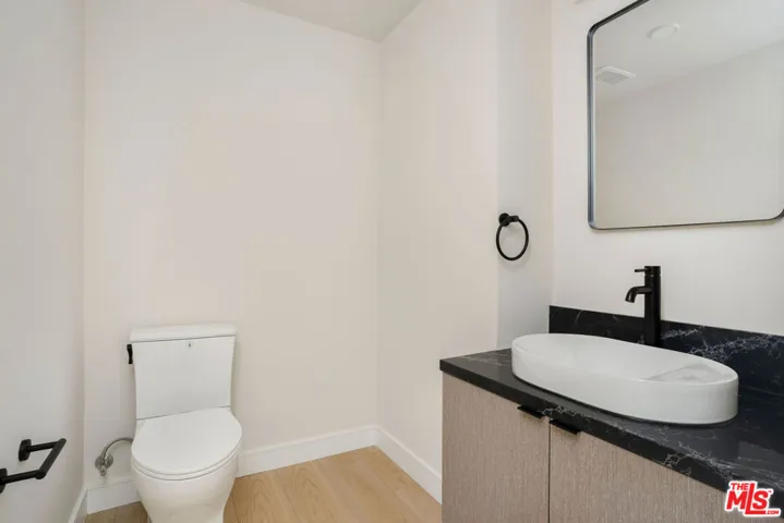 5320 Cartwright Avenue 406, North Hollywood, California 91601