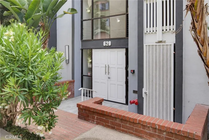 620 The Village 302, Redondo Beach, California 90277
