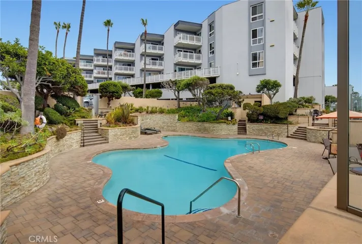 620 The Village 302, Redondo Beach, California 90277