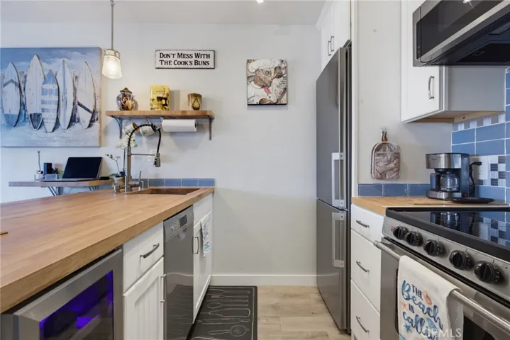 620 The Village 302, Redondo Beach, California 90277