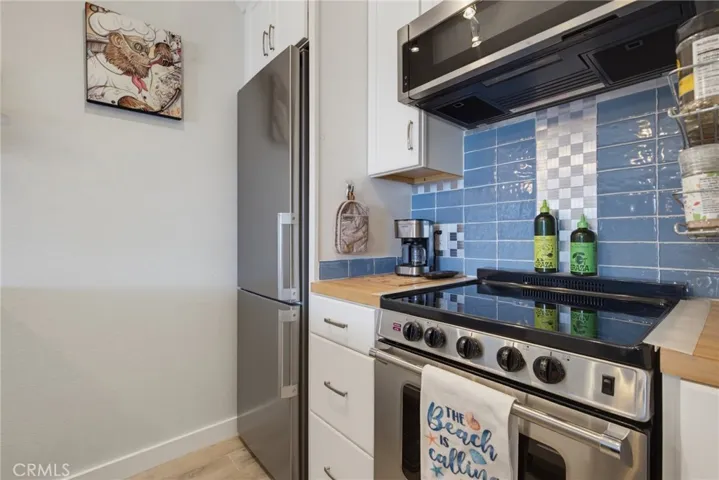 620 The Village 302, Redondo Beach, California 90277
