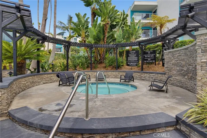 620 The Village 302, Redondo Beach, California 90277