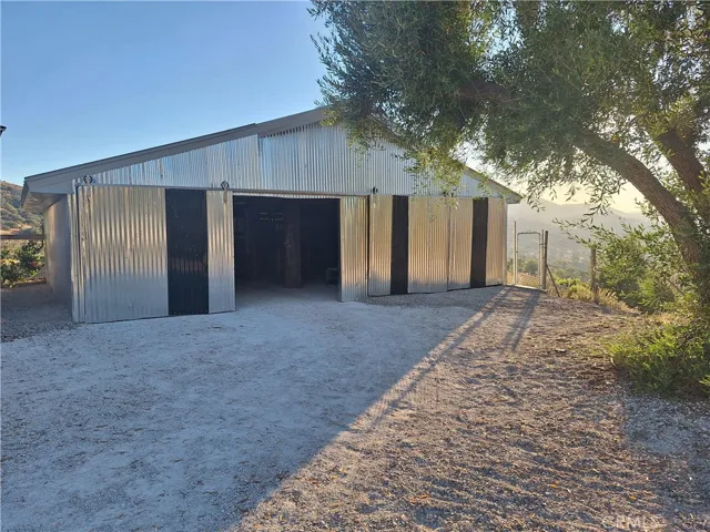 "Barn" with loft for cars or animals