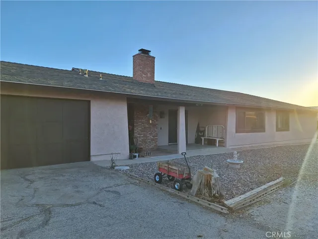 Front of house from driveway