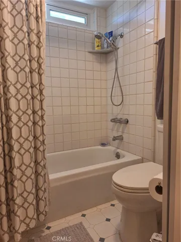 Private Bath Area