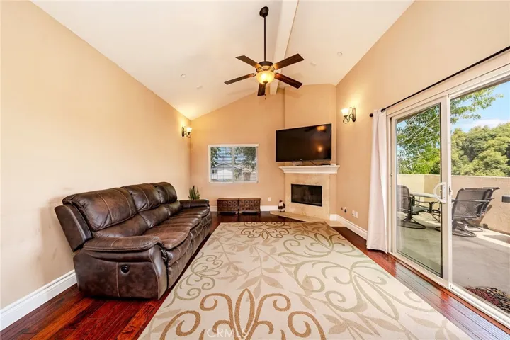 2702 Gates Avenue A, Redondo Beach, California 90278