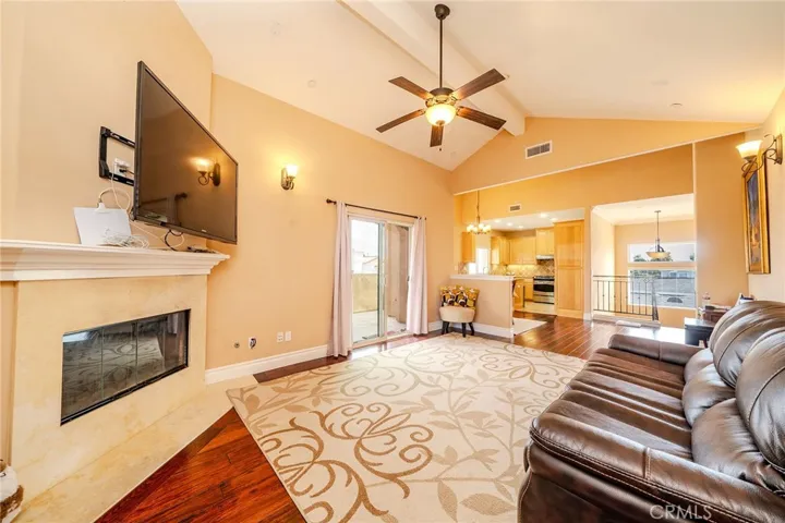 2702 Gates Avenue A, Redondo Beach, California 90278