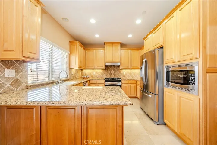 2702 Gates Avenue A, Redondo Beach, California 90278