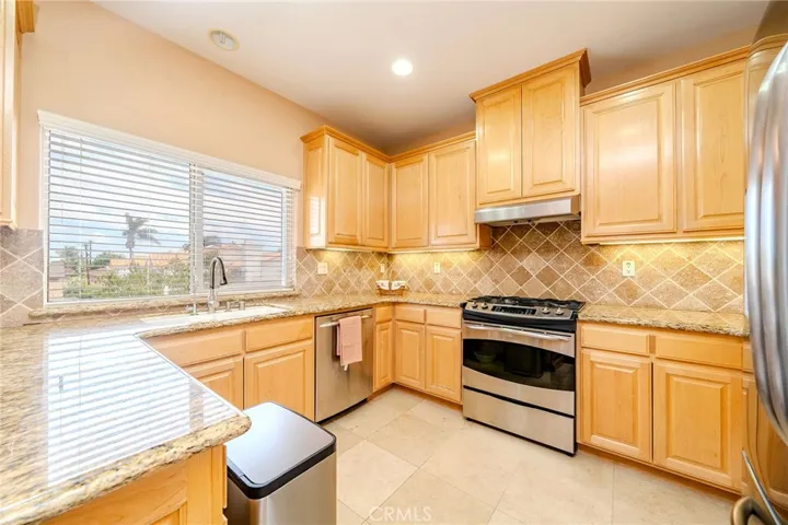 2702 Gates Avenue A, Redondo Beach, California 90278