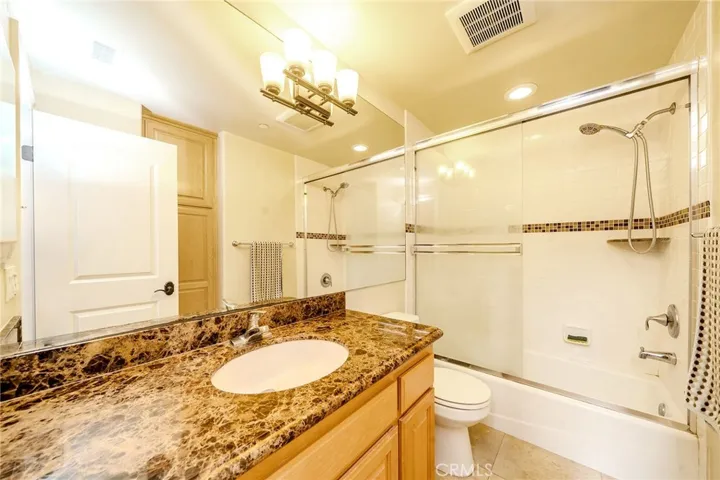 2702 Gates Avenue A, Redondo Beach, California 90278