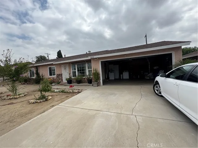 9909 Niagara Ave, Fontana, California 92355
