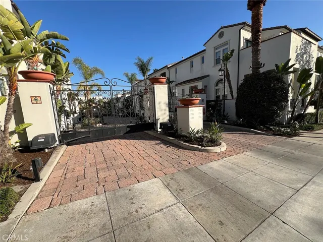 1752 Grand Avenue 2, Long Beach, California 90804